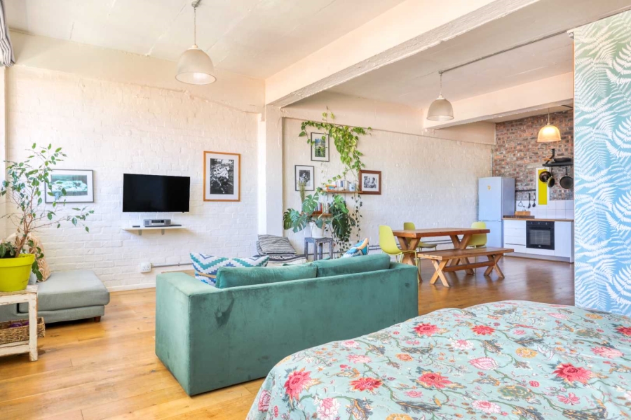 To Let 1 Bedroom Property for Rent in Woodstock Western Cape